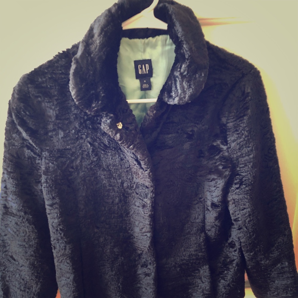 Cropped fur coat
